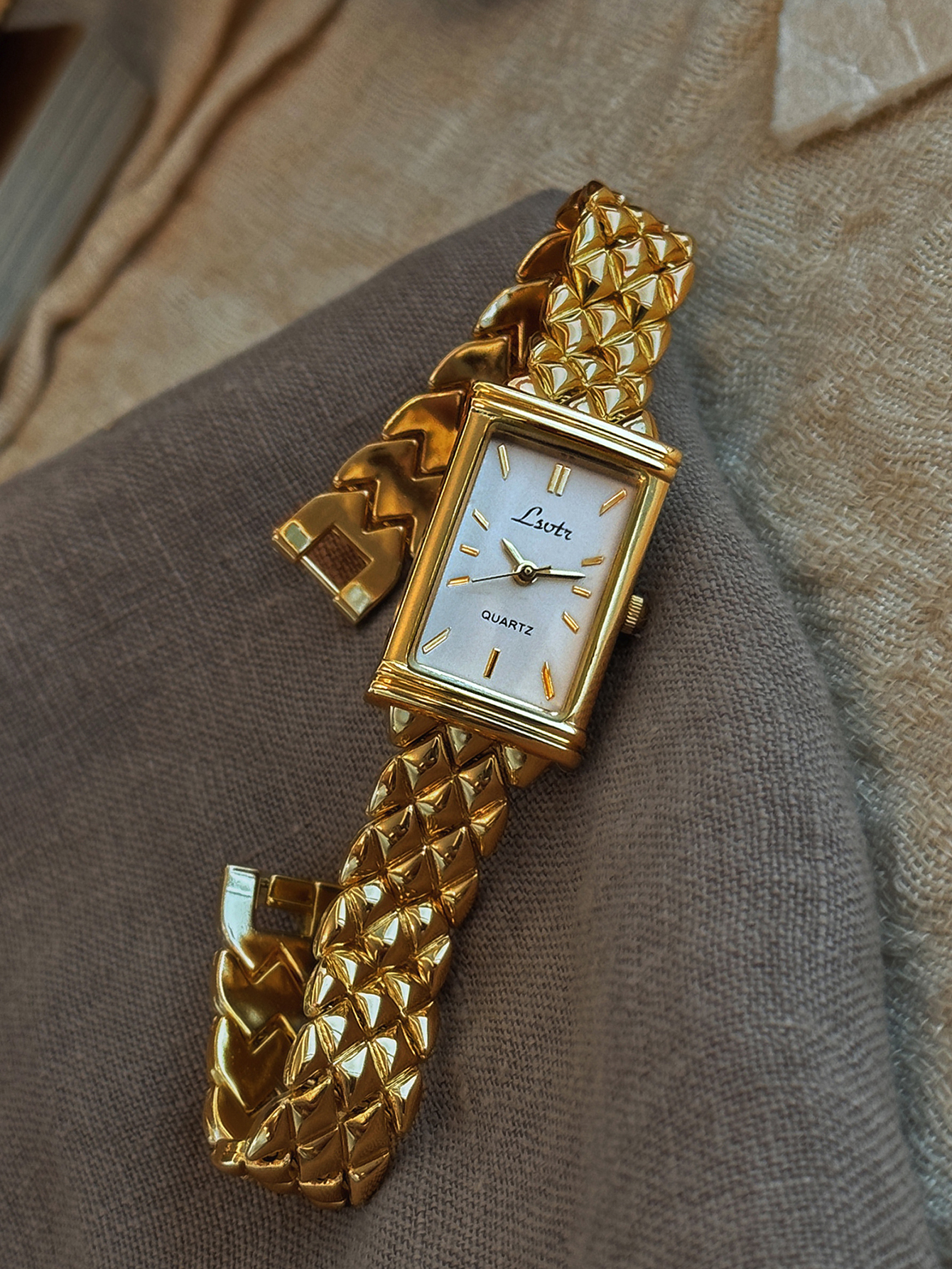1 New Gold-Colored French High - Luxury Watch Life incelemesi ve fiyatı